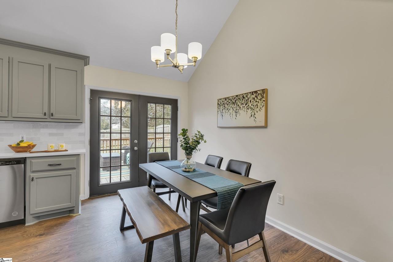 6 Mary St - Photo 4 of 24