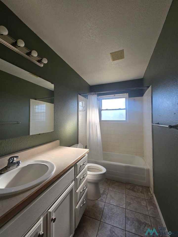 2821 Duckworth Ave - Photo 5 of 8