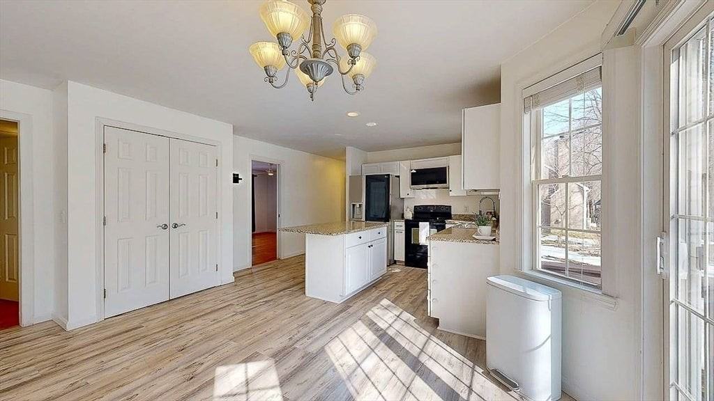 12 Coldbrook Rd - Photo 7 of 42