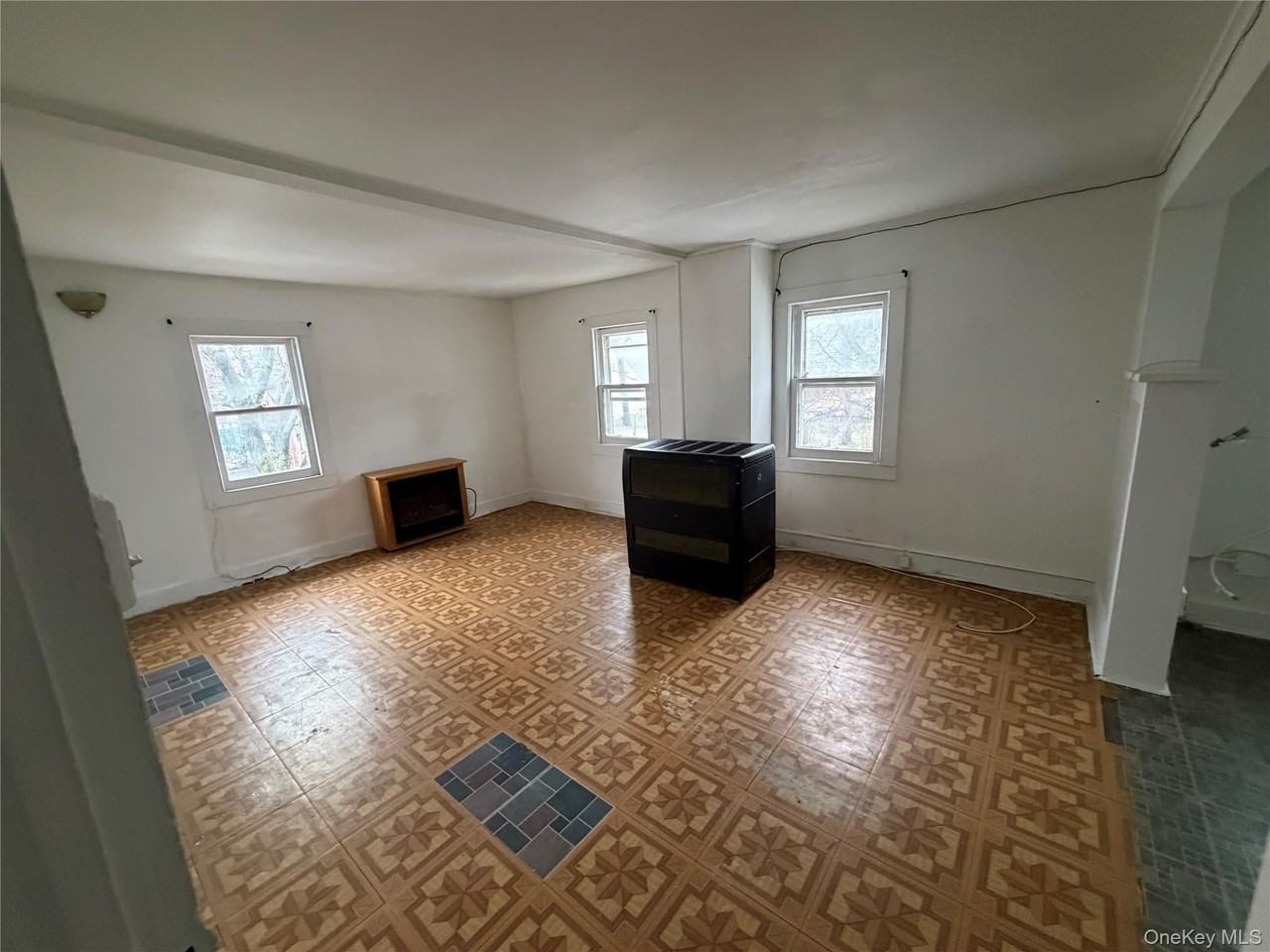 68 Waterstone Rd - Photo 3 of 9