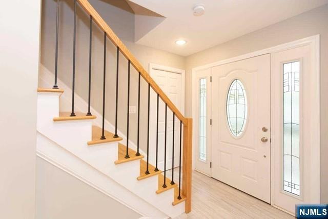 125 Arcola Ave - Photo 4 of 32