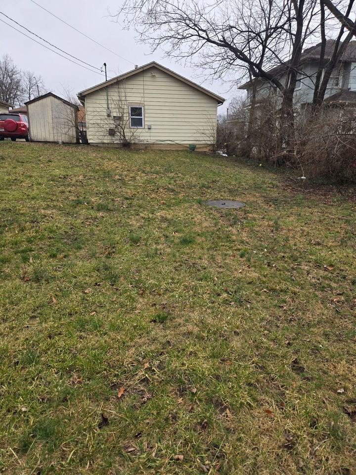 1861 E 78th St #1 - Photo 3 of 24