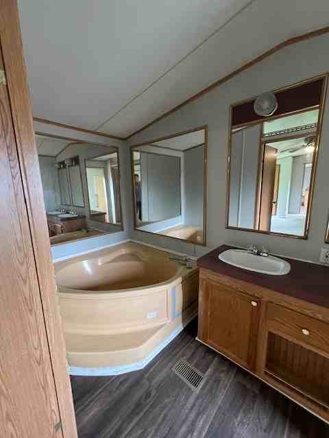 35 Virginia Dr #1 - Photo 4 of 9