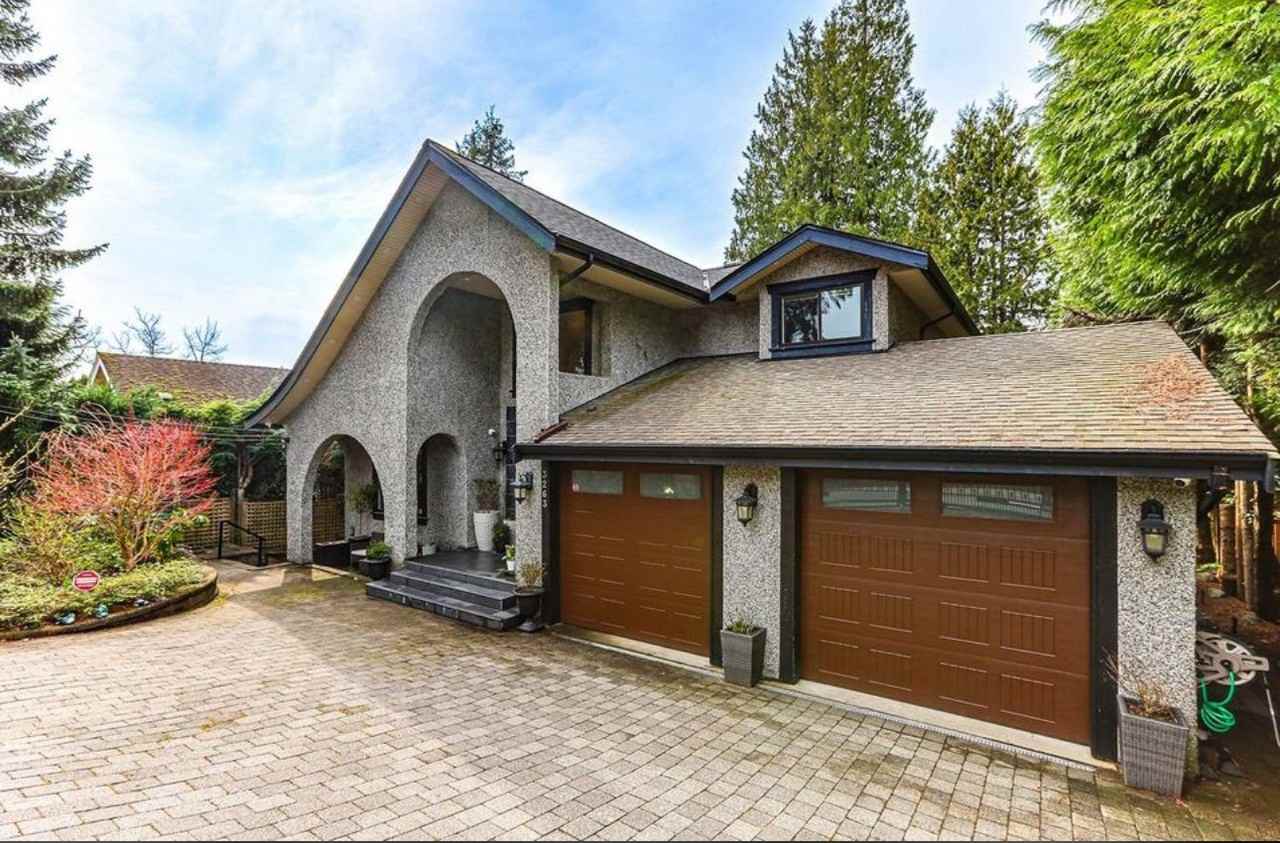 3263 Norwood Avenue - Photo 3 of 32