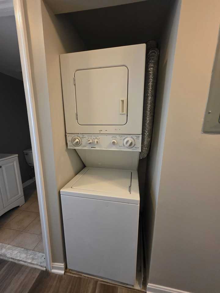 2908 Reisterstown Rd #083J - Photo 7 of 14