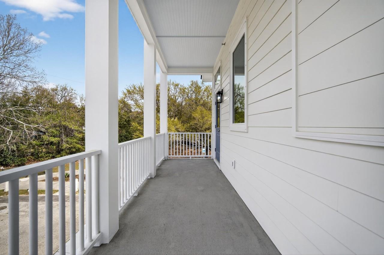 89 Fishburne St #1 - Photo 4 of 41