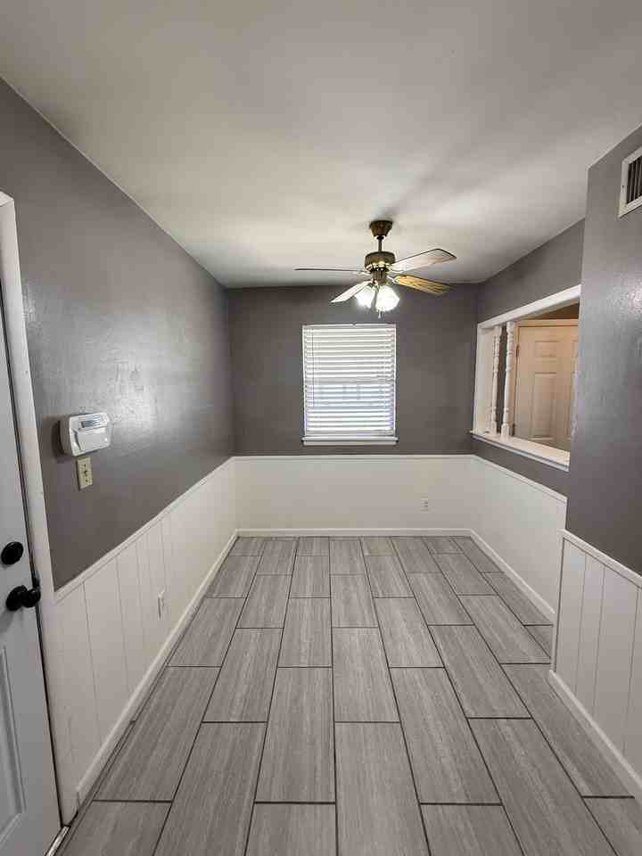 220 C St Nw #1 - Photo 3 of 8