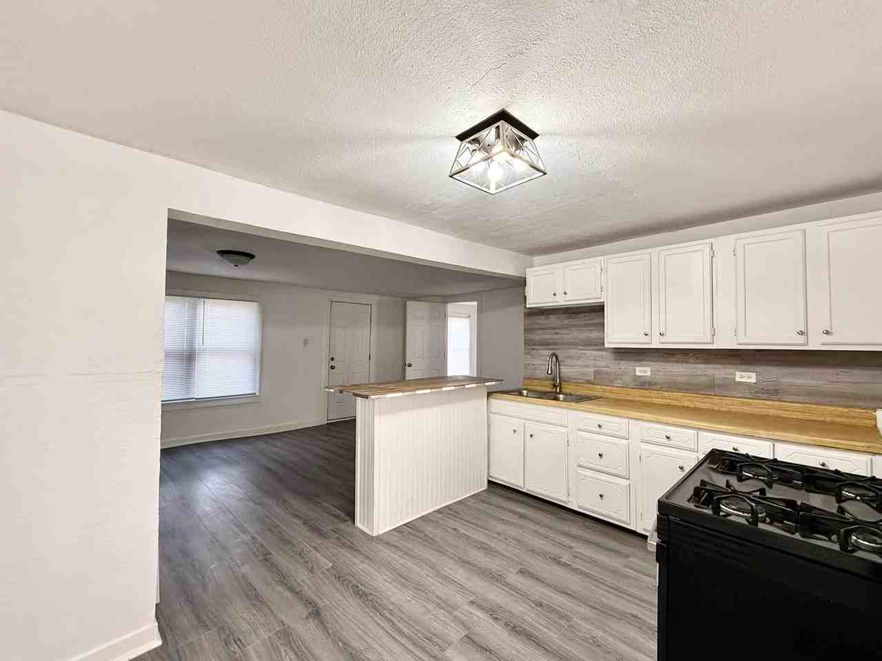 35 Monroe St Ne #1 - Photo 5 of 21