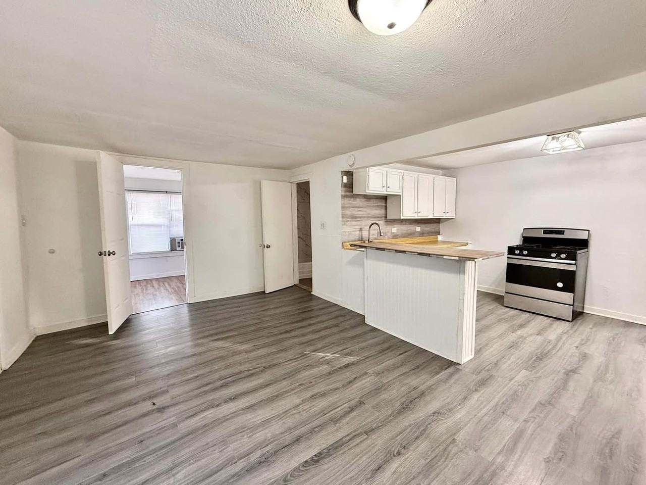 35 Monroe St Ne #1 - Photo 6 of 21