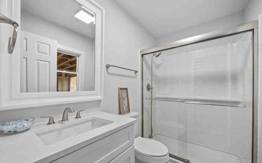 309 Cody St #1 - Photo 3 of 30