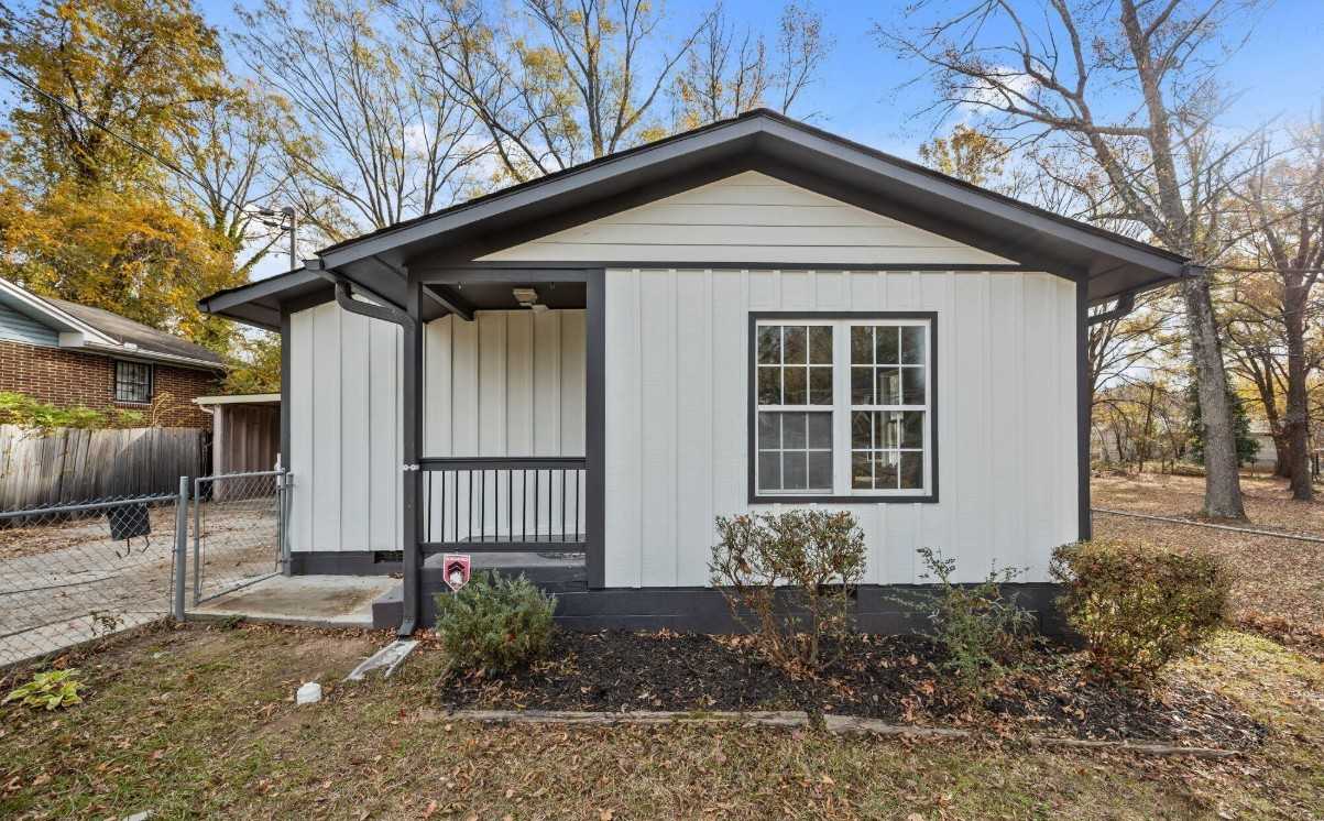 309 Cody St #1 - Photo 6 of 30