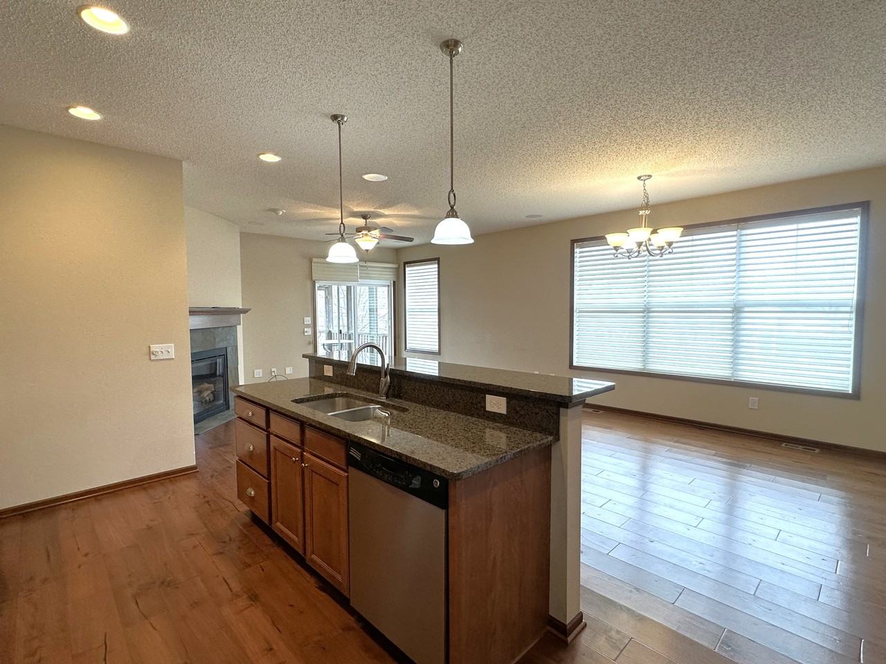 6218 Shadyview Ln N #1 - Photo 7 of 34