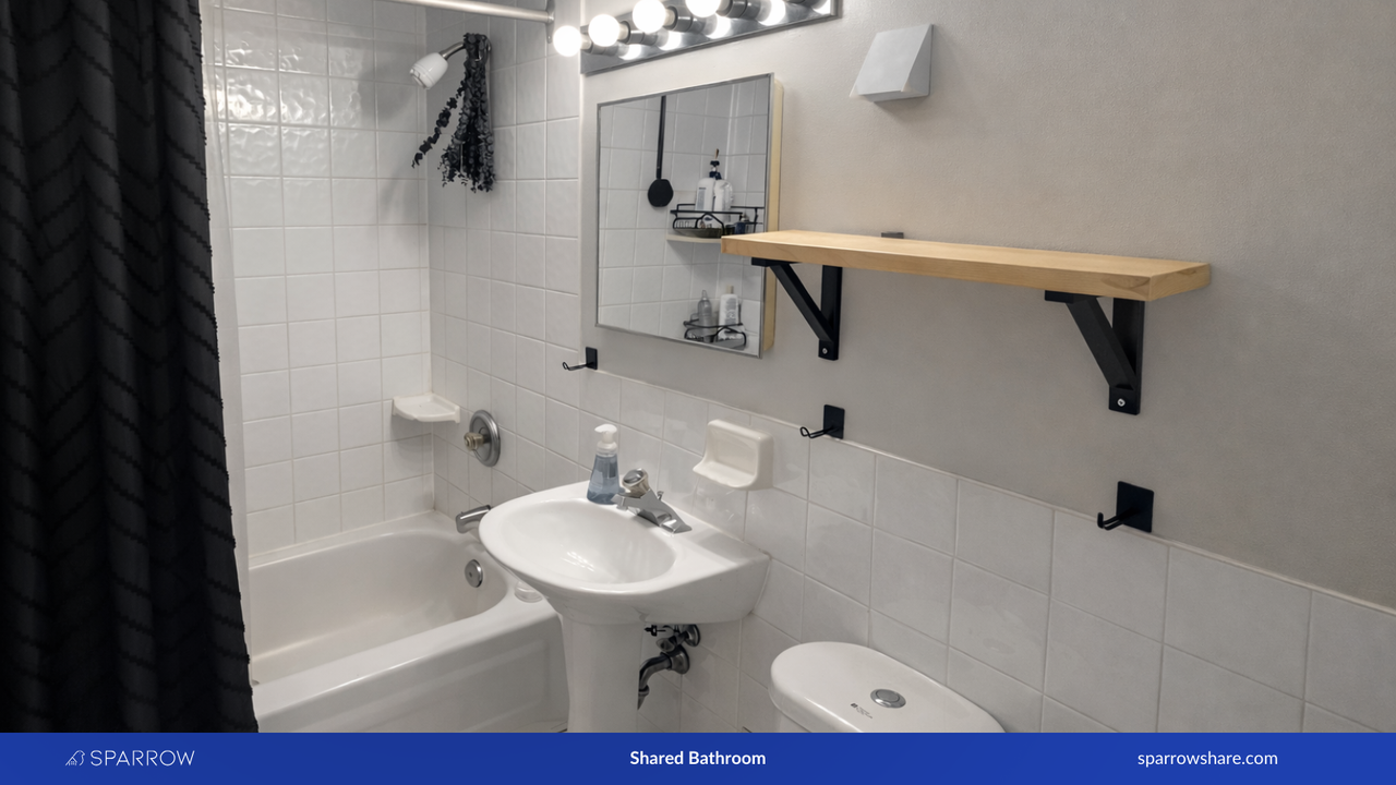 Redpath Ave & Roehampton Ave - Photo 5 of 7