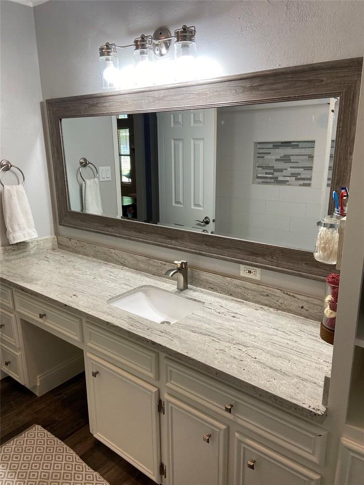 310 Rosebud Dr #1 - Photo 5 of 10