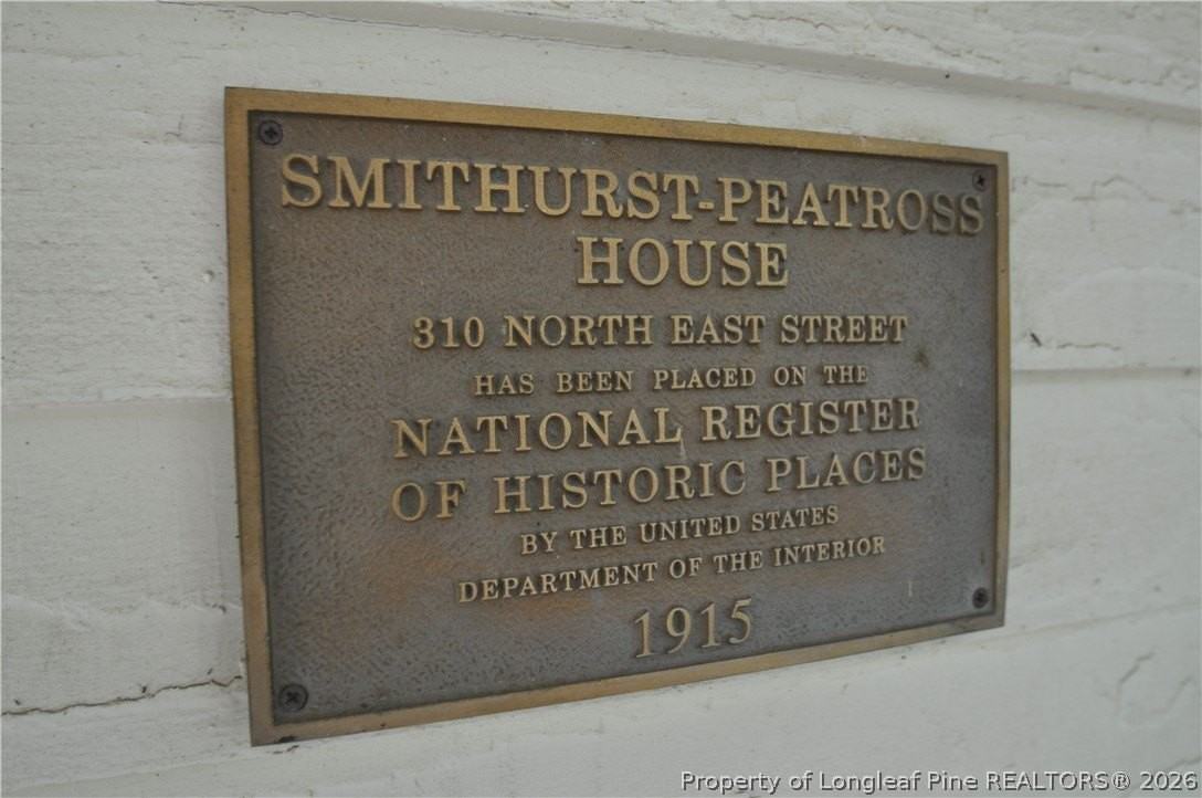 310 N East St - Photo 2 of 30