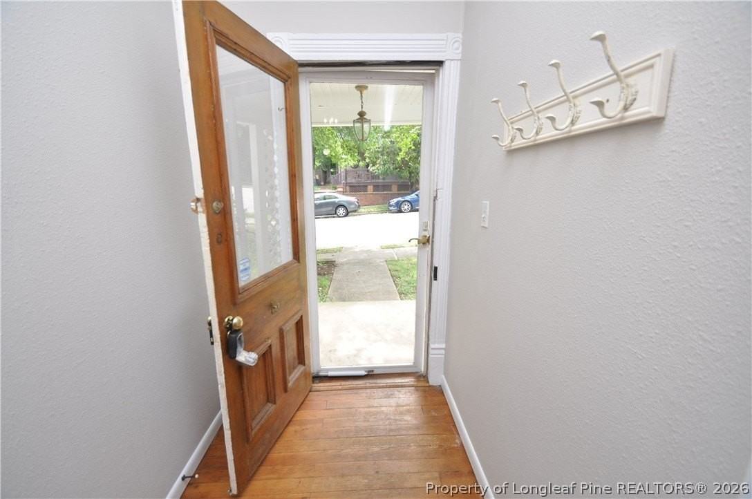 310 N East St - Photo 3 of 30