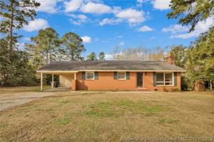 featured image of 409 College Dr