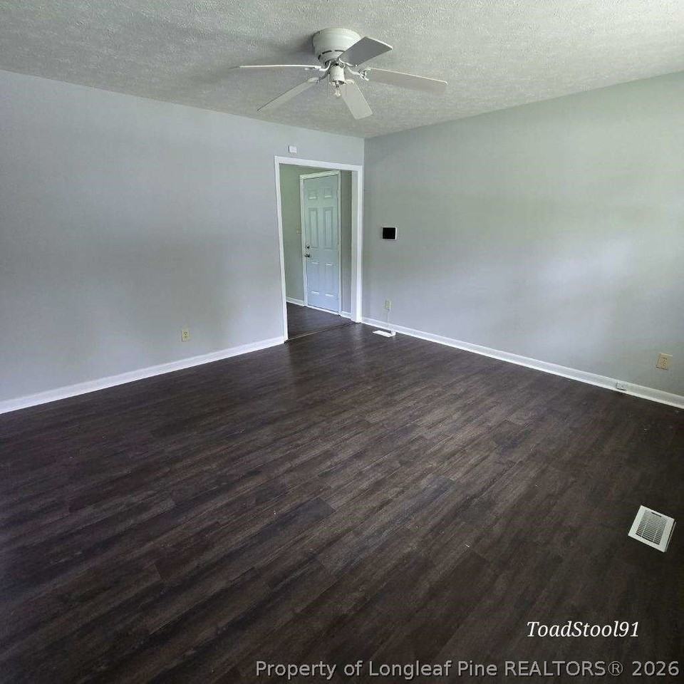 6512 Kemper Ct - Photo 3 of 14