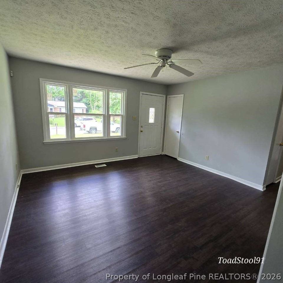 6512 Kemper Ct - Photo 4 of 14