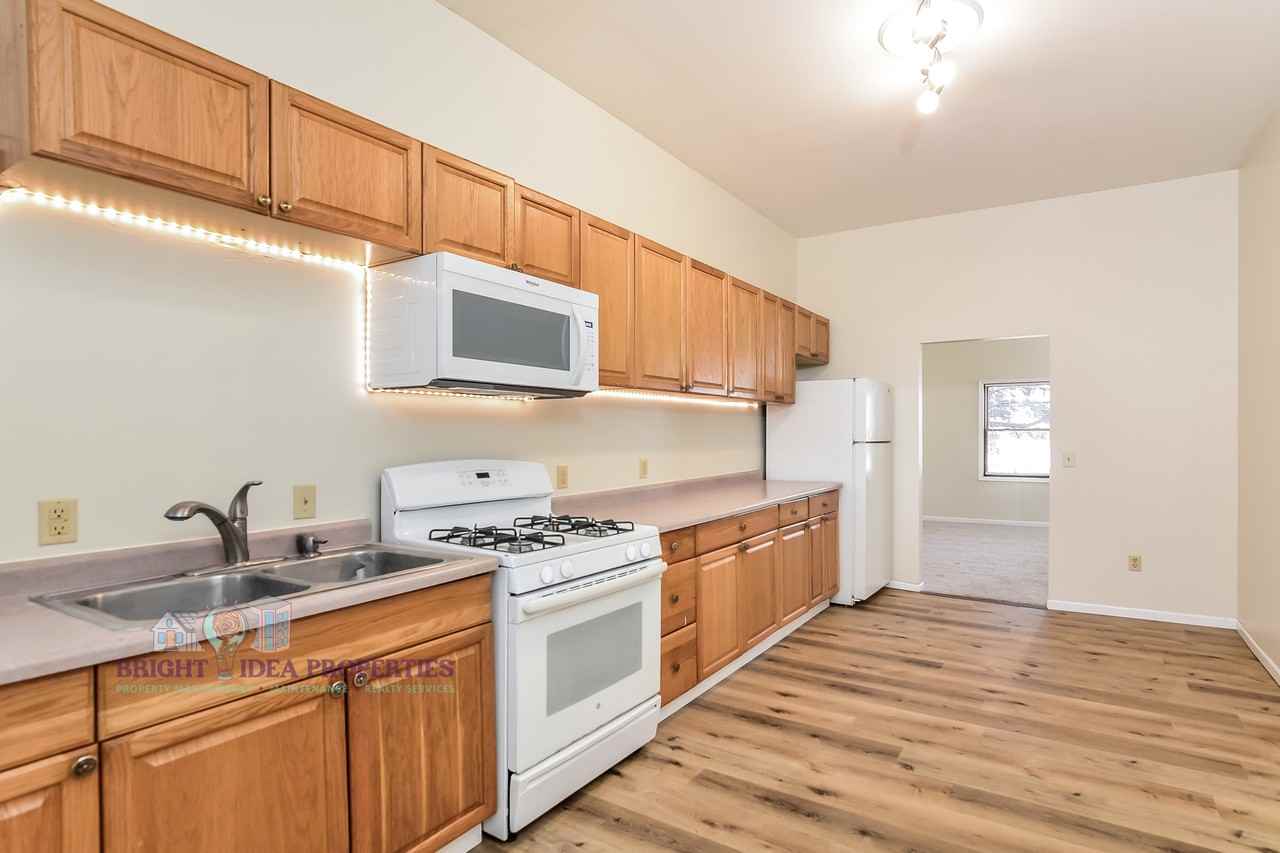 863 Clark St #863-1 - Photo 5 of 17