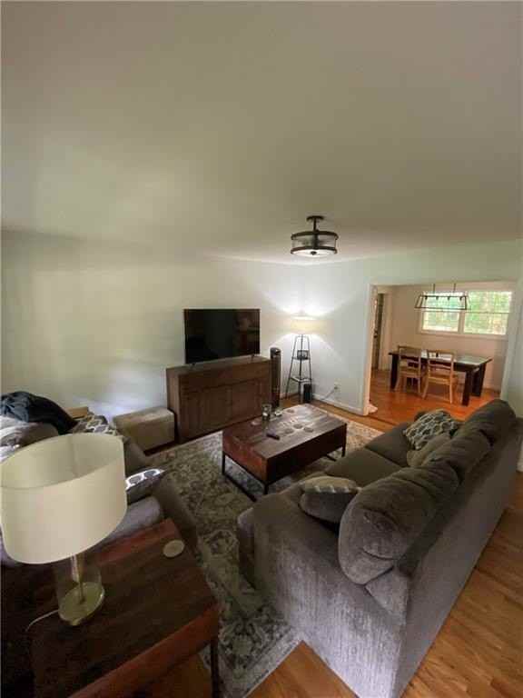 2000 Fairway Cir Ne - Photo 5 of 18