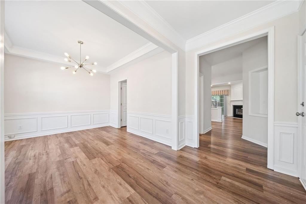 4285 Prince Charles Dr - Photo 3 of 39