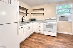 719 Burdick Ave - Photo 1 of 1