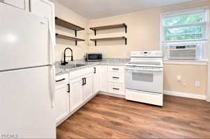 featured image of 719 Burdick Ave