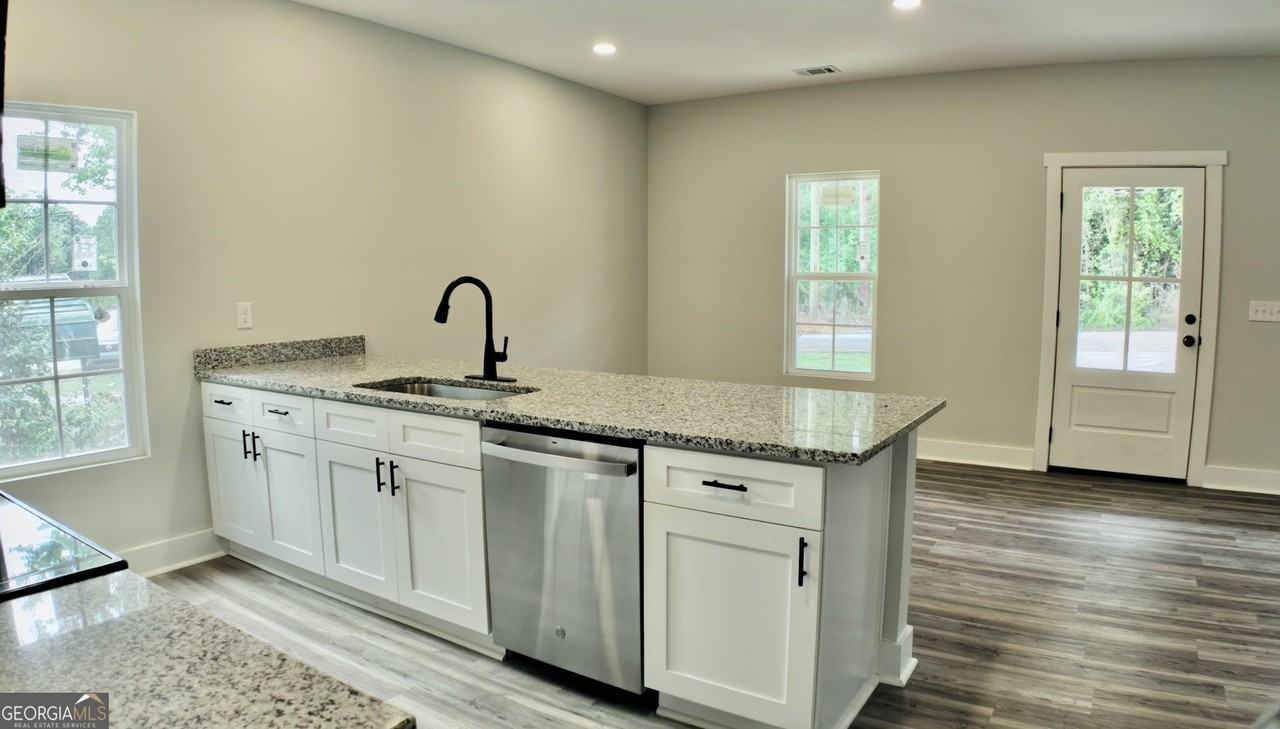 769 Horsley Mill Rd - Photo 2 of 7