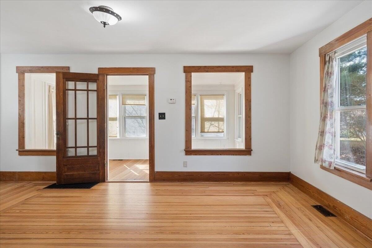 751 Holmes Rd - Photo 2 of 36