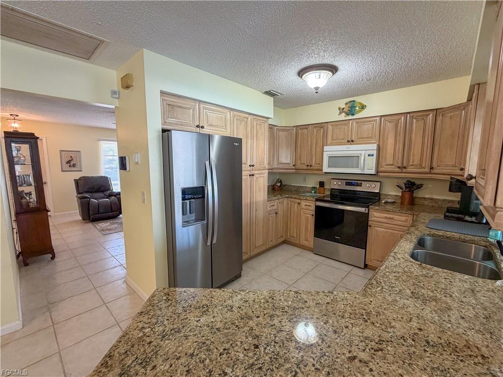 1115 Sw 54th Ln #1 - Photo 2 of 10