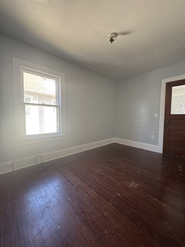 384 Hazelwood Ter #384 - Photo 6 of 9