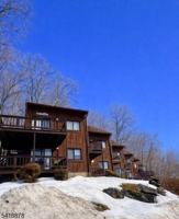 featured image of 3 Steamboat Dr #5