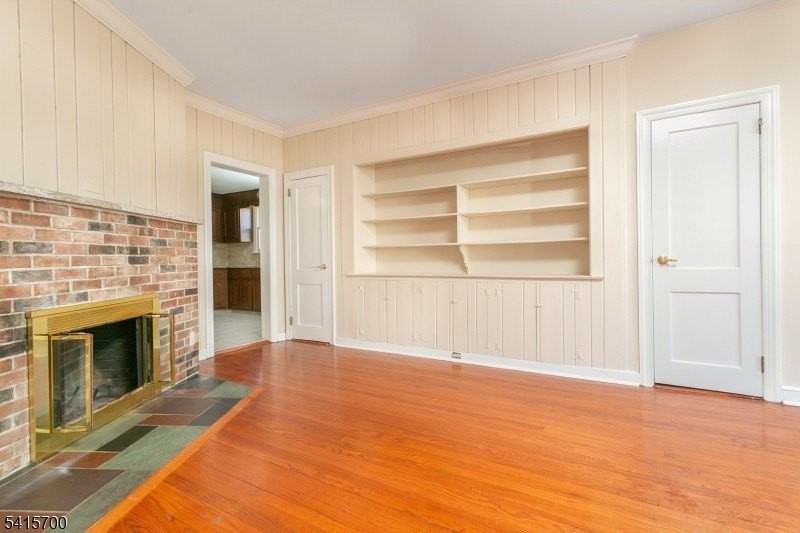 27 Ashwood Ave - Photo 5 of 28