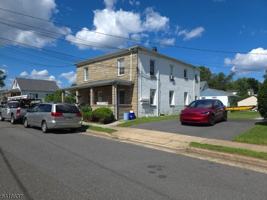 featured image of 12B N 6th Ave #B