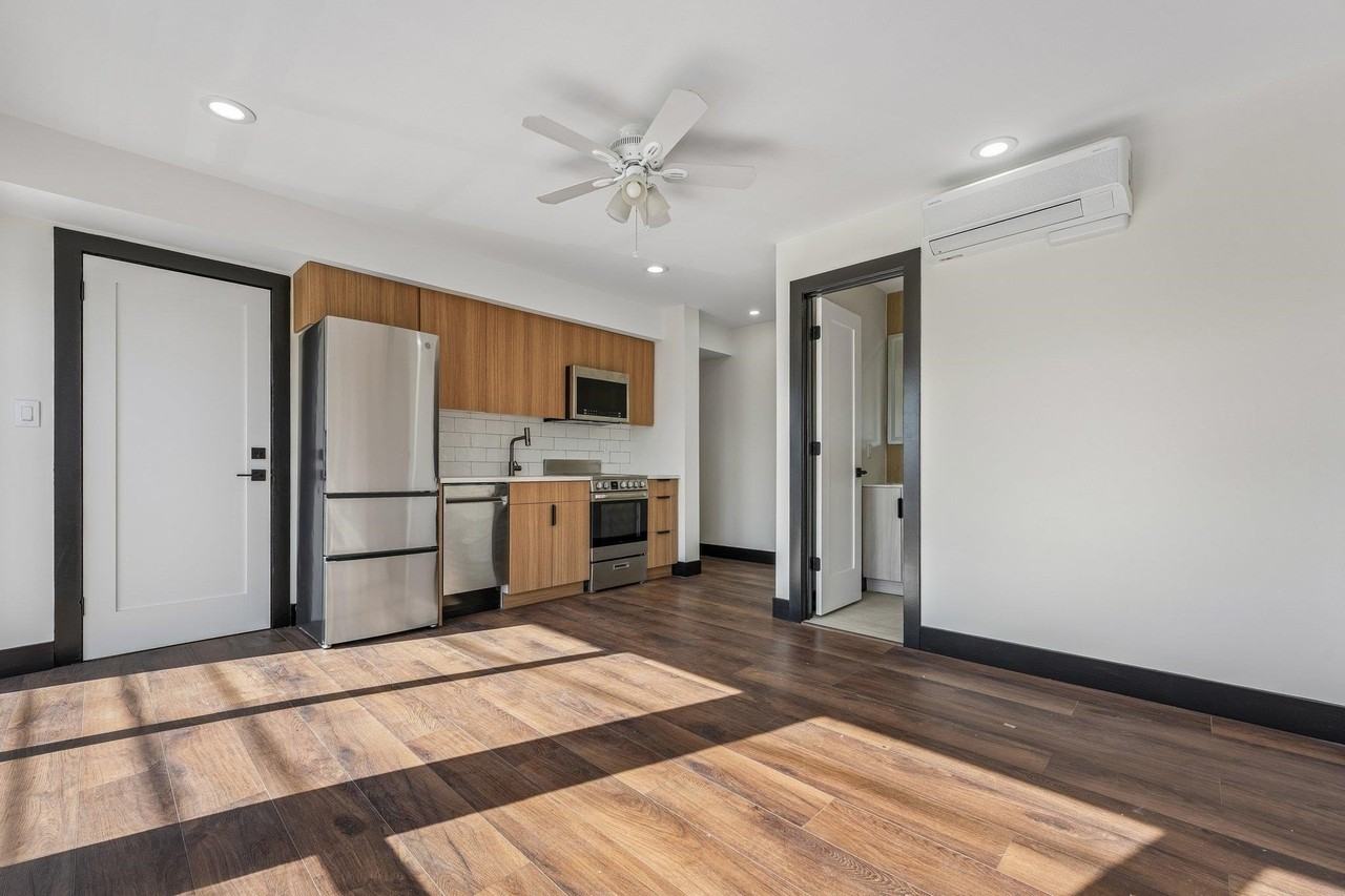 65 Hackensack Ave #1 - Photo 5 of 11