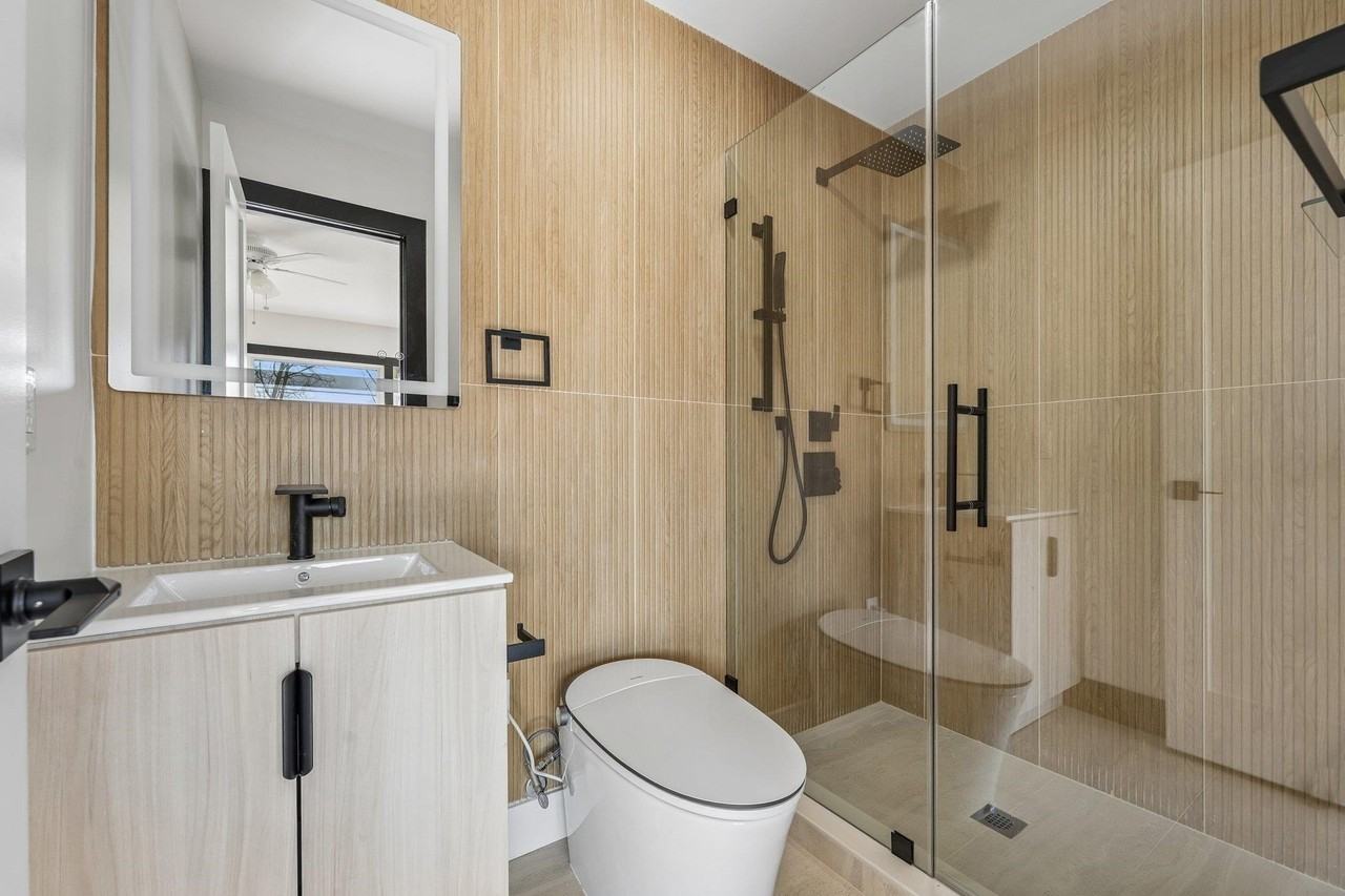 65 Hackensack Ave #1 - Photo 7 of 11