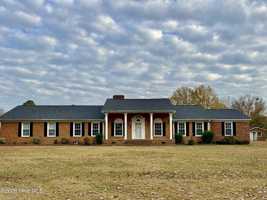 featured image of 2112 Leon Dr