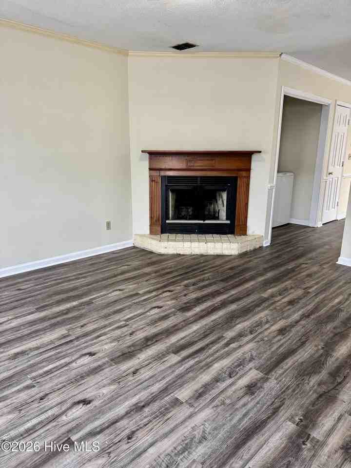 322 Haven Dr Apt N4 - Photo 3 of 10