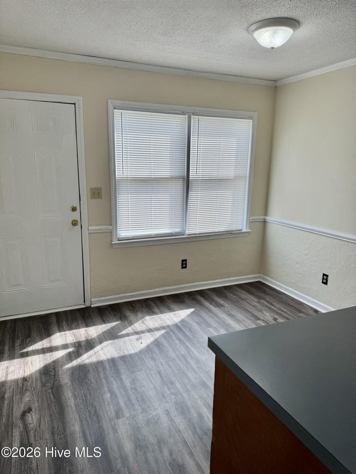 322 Haven Dr Apt N4 - Photo 5 of 10