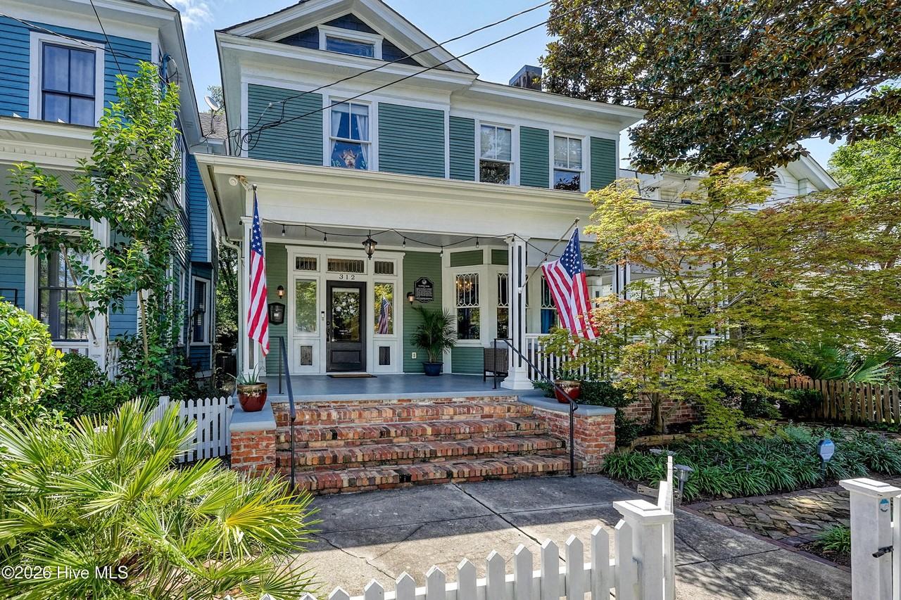 312 N 5th Ave - Photo 3 of 50