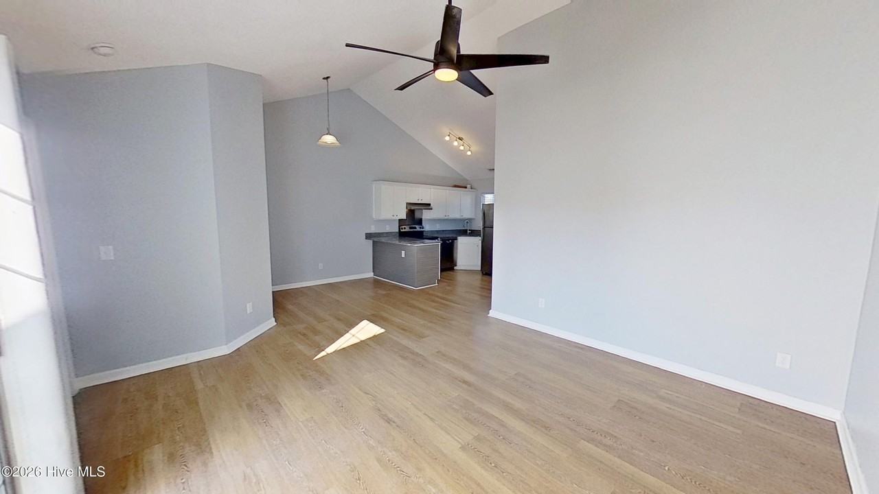 3006 Lauren Place Dr Apt 103 - Photo 4 of 18