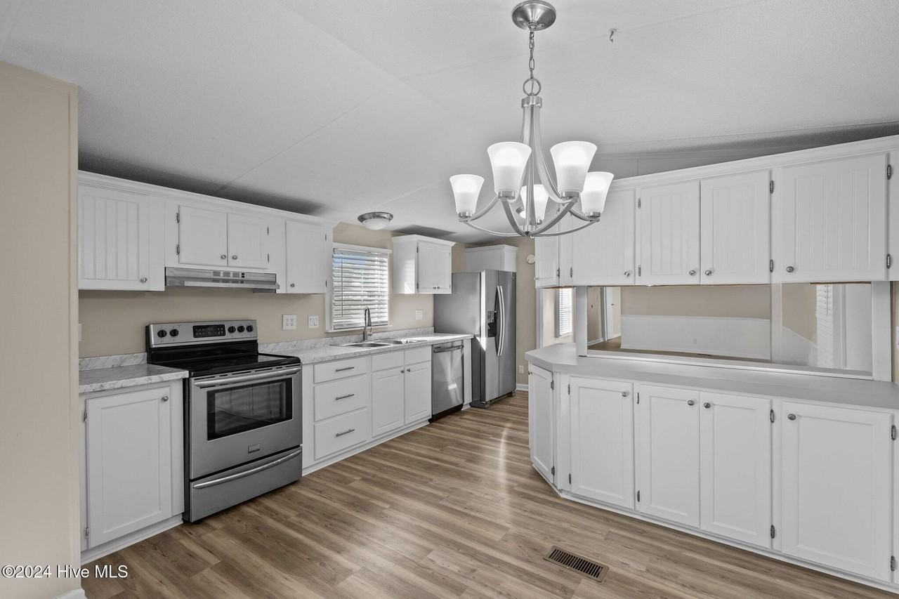 2400 Spring Garden Rd - Photo 3 of 27