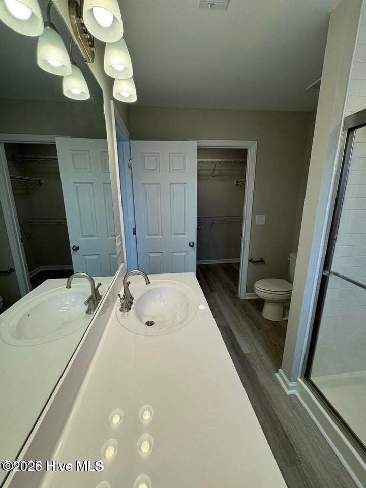 3028 Spring Creek Rd Apt F - Photo 6 of 9