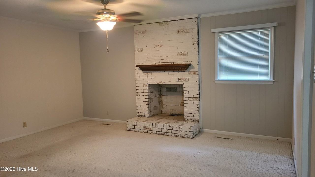 500 W Church St - Photo 3 of 14