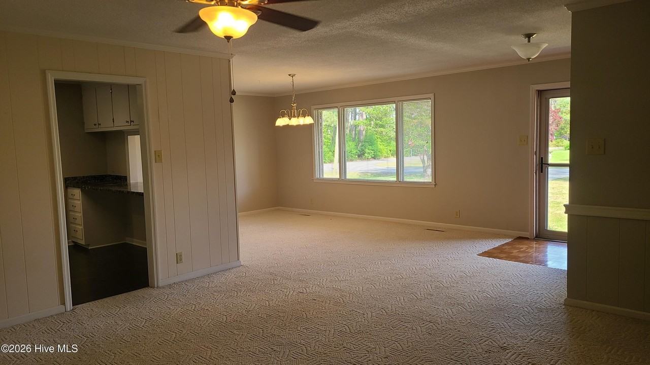 500 W Church St - Photo 5 of 14