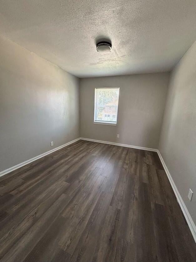 110 3rd St Apt B - Photo 7 of 9