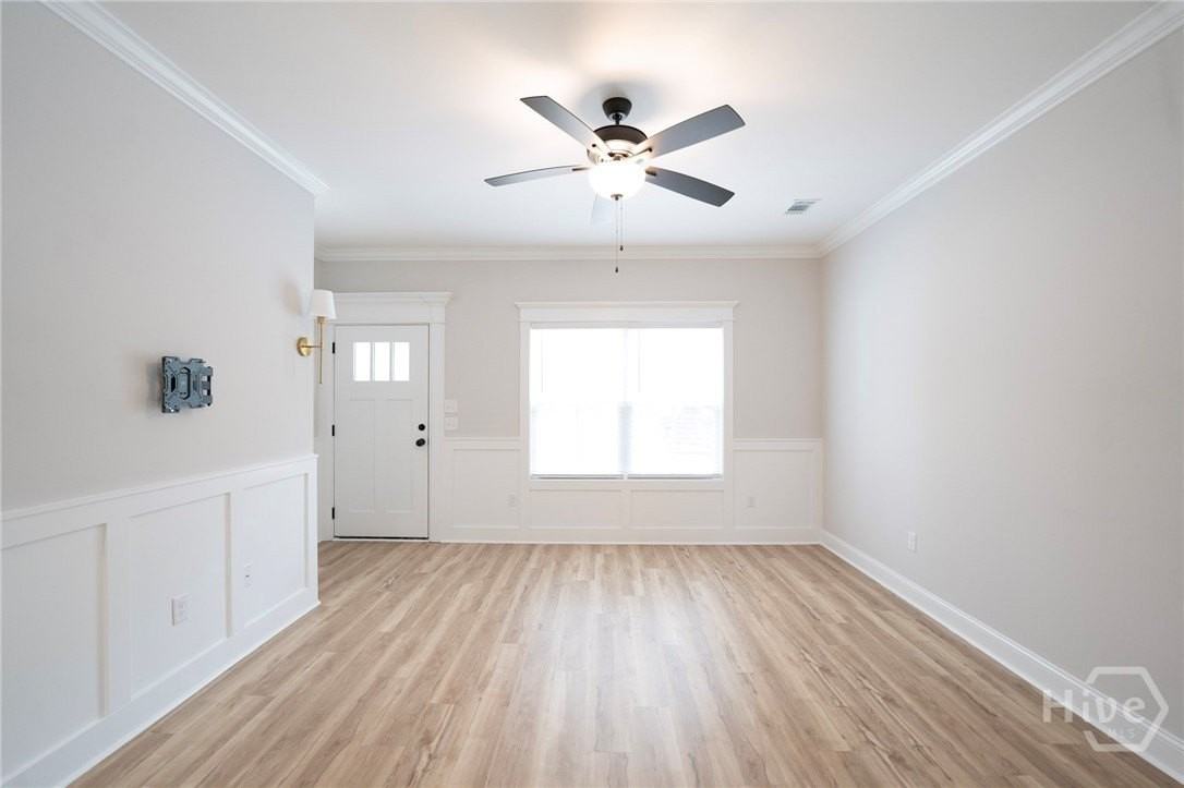 137 Jane St - Photo 2 of 28