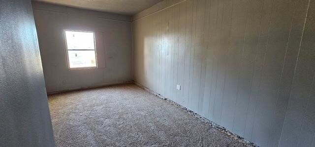 2118 47th St - Photo 3 of 6