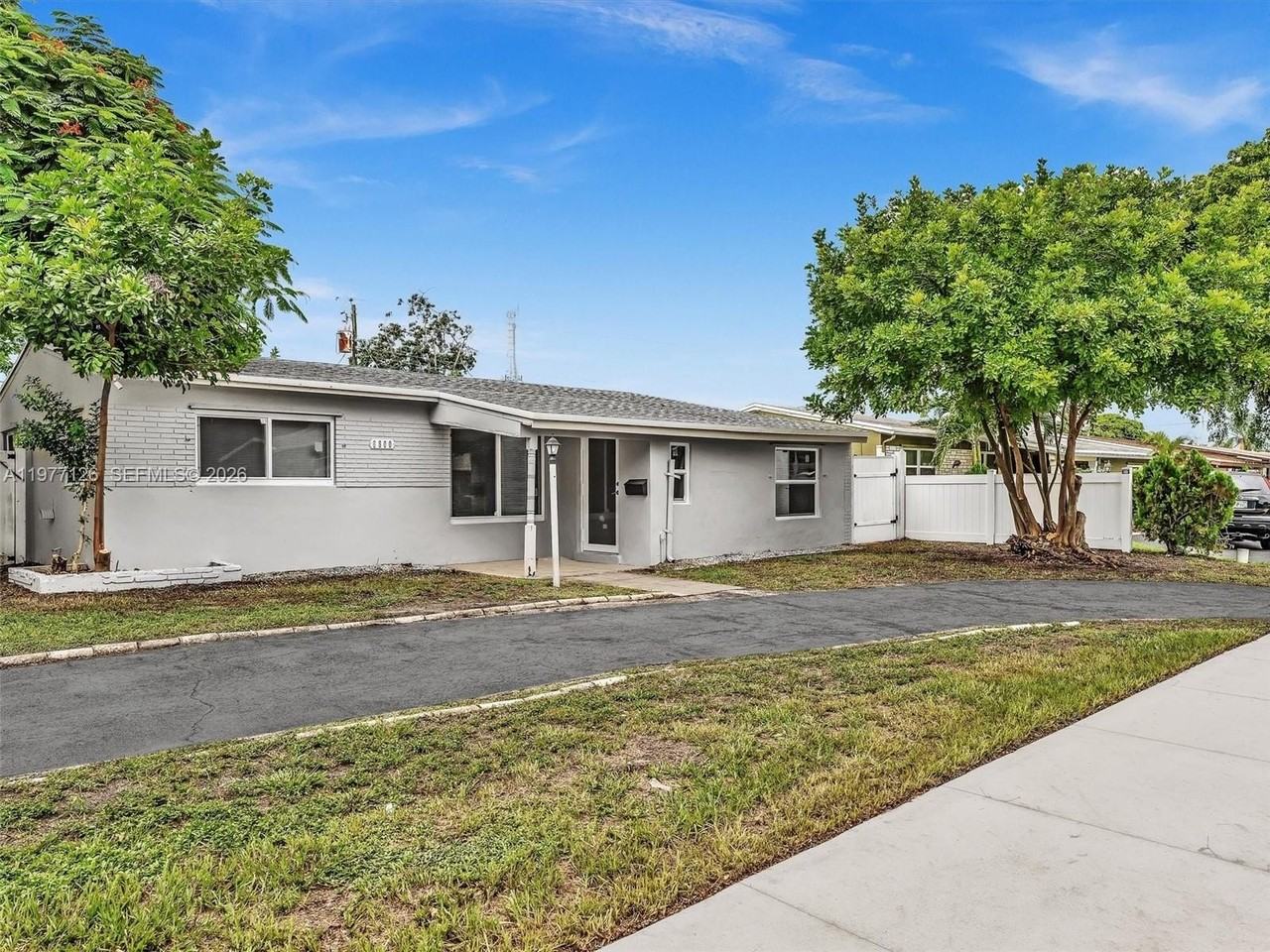 6800 Raleigh St - Photo 2 of 42